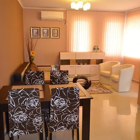 Dika Apartament *